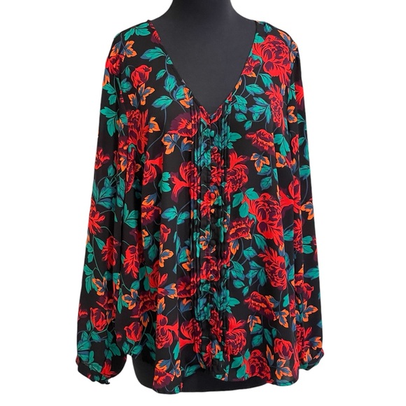 torrid Tops - Torrid Georgette Pintuck Button Front Floral Blouse Sz 1 | 14/16 Black Red Top